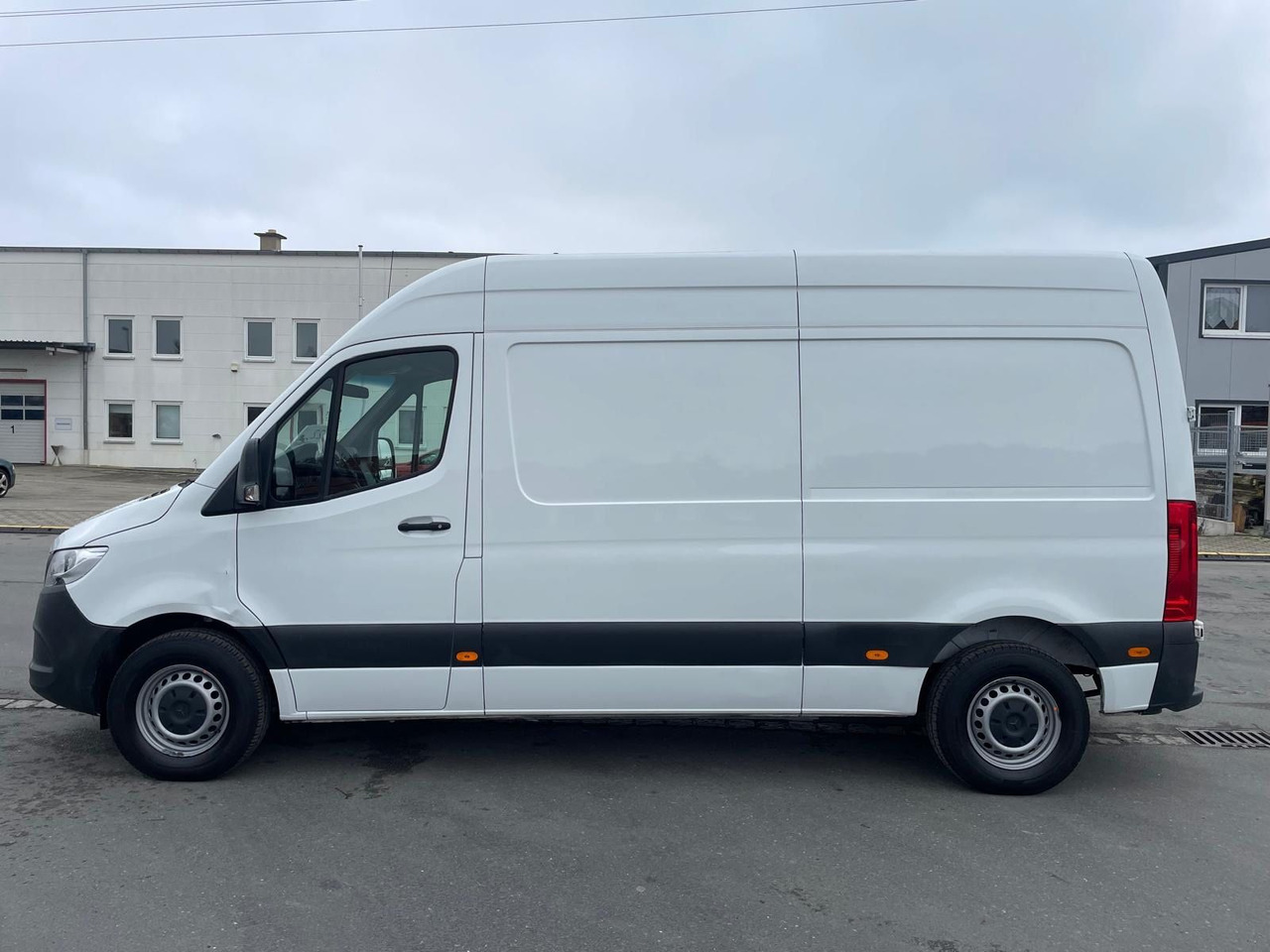 Mercedes-Benz eSprinter L2H2 Kastenwagen/47KW/AC/Kamera - Gesloten bestelwagen, Elektrische bedrijfswagen: afbeelding 4 Mercedes-Benz eSprinter L2H2 Kastenwagen/47KW/AC/Kamera - Gesloten bestelwagen, Elektrische bedrijfswagen: afbeelding 4