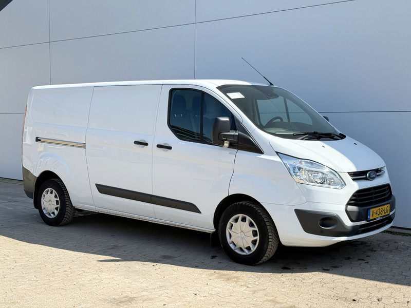 Ford Transit Custom 310 2.0 TDCI L2H1 Trend L2H1 Dubbele Schuif Airco Camera Navigatie Parkeersensoren voor achter - Kleine bestelwagen: afbeelding 5 Ford Transit Custom 310 2.0 TDCI L2H1 Trend L2H1 Dubbele Schuif Airco Camera Navigatie Parkeersensoren voor achter - Kleine bestelwagen: afbeelding 5
