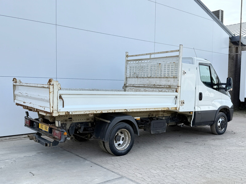 Iveco Daily 35C18 3.0 3.0 Automaat Kipper Dubbellucht 3.5t Trekhaak Airco Cruise Control - Kipper bestelwagen: afbeelding 4 Iveco Daily 35C18 3.0 3.0 Automaat Kipper Dubbellucht 3.5t Trekhaak Airco Cruise Control - Kipper bestelwagen: afbeelding 4