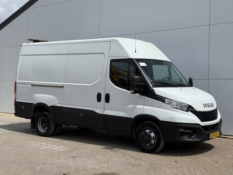 Iveco Daily 35C18 3.0 L2H2 Airco Cruise Control 3,5 Tons Trekhaak 5-26 APK Lucht geveerde stoel - Kleine bestelwagen: afbeelding 4 Iveco Daily 35C18 3.0 L2H2 Airco Cruise Control 3,5 Tons Trekhaak 5-26 APK Lucht geveerde stoel - Kleine bestelwagen: afbeelding 4