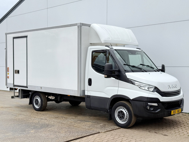 Iveco Daily 35S14 2.3 Automaat Laadklep Climate Control Standkachel Koffer Bakwagen Meubelbak - Bestelwagen gesloten laadbak: afbeelding 4 Iveco Daily 35S14 2.3 Automaat Laadklep Climate Control Standkachel Koffer Bakwagen Meubelbak - Bestelwagen gesloten laadbak: afbeelding 4