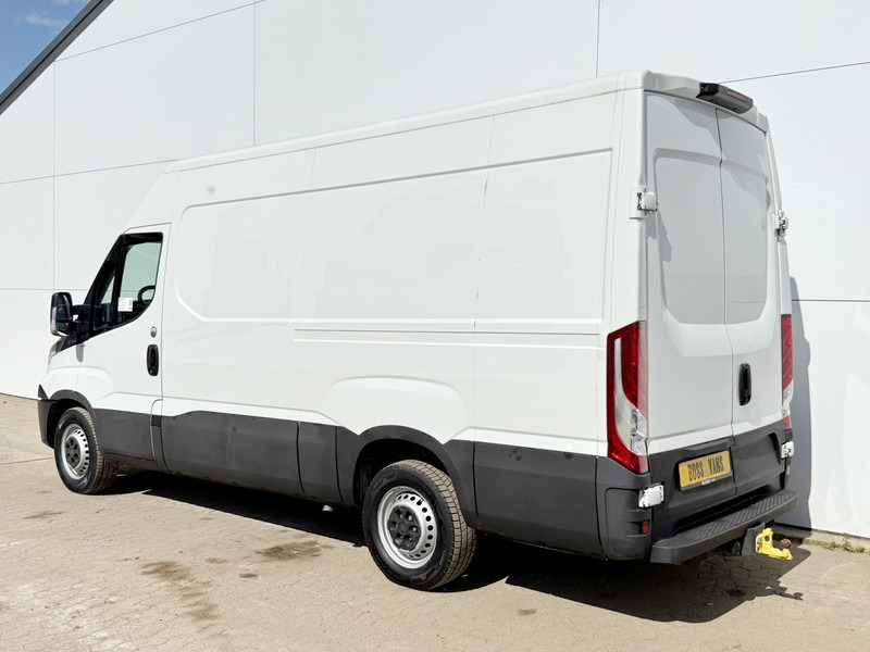 Iveco Daily 35S14 L2H2 Luchtvering Trekhaak Cruise Control Climate Control Lucht Geveerde Bestuurdersstoel - Gesloten bestelwagen: afbeelding 2 Iveco Daily 35S14 L2H2 Luchtvering Trekhaak Cruise Control Climate Control Lucht Geveerde Bestuurdersstoel - Gesloten bestelwagen: afbeelding 2