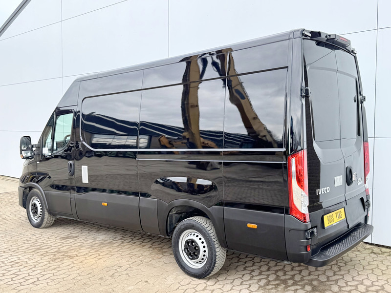 Iveco Daily 35S16 Automaat L2H2 Adaptive Cruise Control Airco 3,5t Trekhaak Navigatie - Gesloten bestelwagen: afbeelding 2 Iveco Daily 35S16 Automaat L2H2 Adaptive Cruise Control Airco 3,5t Trekhaak Navigatie - Gesloten bestelwagen: afbeelding 2