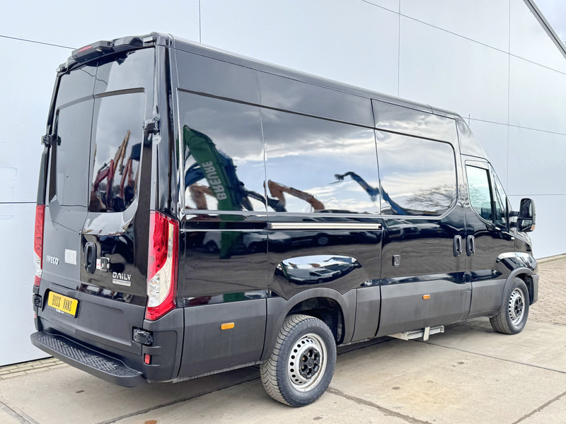 Iveco Daily 35S16 Automaat L2H2 Adaptive Cruise Control Airco 3,5t Trekhaak Navigatie - Gesloten bestelwagen: afbeelding 3 Iveco Daily 35S16 Automaat L2H2 Adaptive Cruise Control Airco 3,5t Trekhaak Navigatie - Gesloten bestelwagen: afbeelding 3