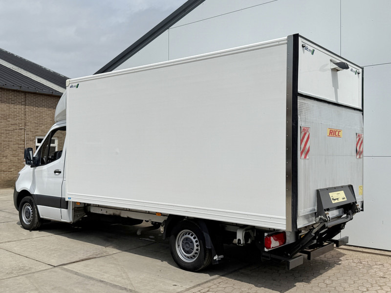 Mercedes-Benz Sprinter 315 1.9 CDI Automaat Laadklep Airco Cruise Control Carplay Bakwagen Meubelbak Koffer - Bestelwagen gesloten laadbak: afbeelding 2 Mercedes-Benz Sprinter 315 1.9 CDI Automaat Laadklep Airco Cruise Control Carplay Bakwagen Meubelbak Koffer - Bestelwagen gesloten laadbak: afbeelding 2
