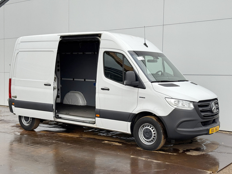 Mercedes-Benz eSprinter 112 L2H2 100% Elektrisch 55kWh 168km WLTP 80kw Snelladen Climate Control Camera Stoelverwarming - Gesloten bestelwagen, Elektrische bedrijfswagen: afbeelding 5 Mercedes-Benz eSprinter 112 L2H2 100% Elektrisch 55kWh 168km WLTP 80kw Snelladen Climate Control Camera Stoelverwarming - Gesloten bestelwagen, Elektrische bedrijfswagen: afbeelding 5