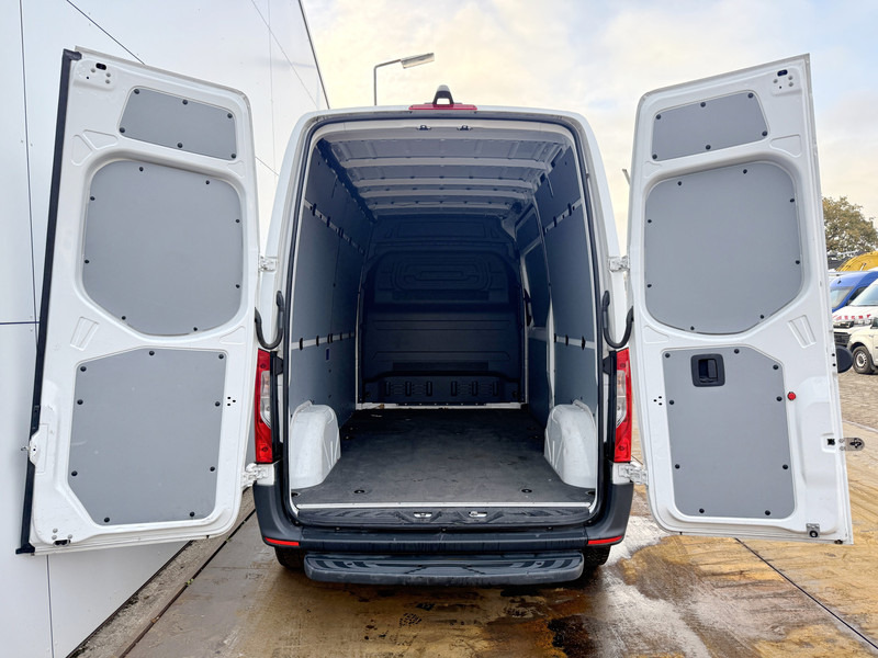 Leasing Mercedes-Benz eSprinter 312 ALL-IN PRIJS L2H2 55kWh 168km WLTP 80kw Snelladen Climate Control Camera Stoelverwarming Mercedes-Benz eSprinter 312 ALL-IN PRIJS L2H2 55kWh 168km WLTP 80kw Snelladen Climate Control Camera Stoelverwarming: afbeelding 11