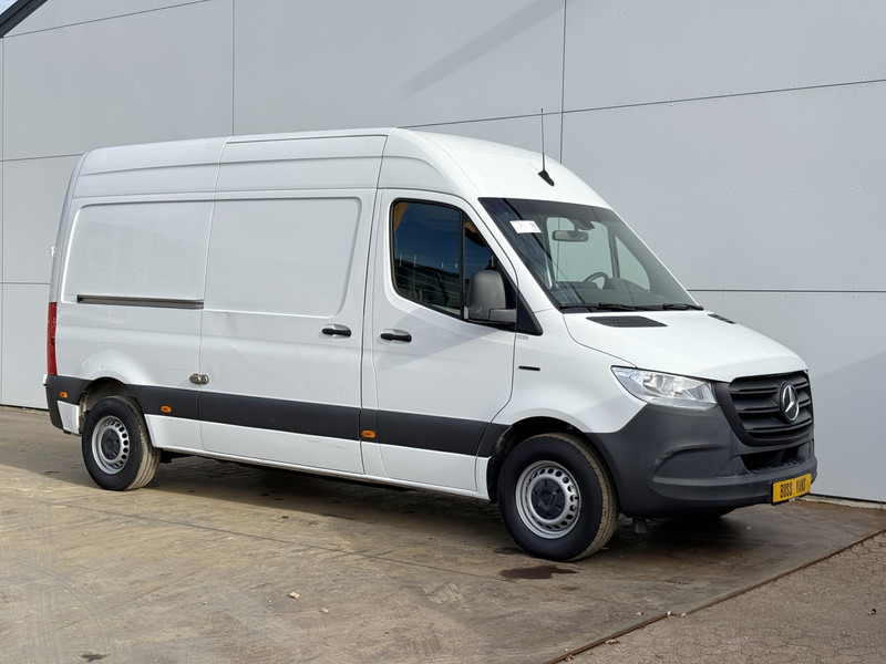 Mercedes-Benz eSprinter 312 ALL-IN PRIJS L2H2 55kWh 168km WLTP 80kw Snelladen Climate Control Stoelverwarming - Gesloten bestelwagen, Elektrische bedrijfswagen: afbeelding 4 Mercedes-Benz eSprinter 312 ALL-IN PRIJS L2H2 55kWh 168km WLTP 80kw Snelladen Climate Control Stoelverwarming - Gesloten bestelwagen, Elektrische bedrijfswagen: afbeelding 4