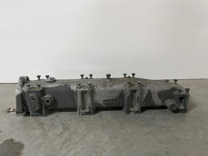 Liebherr A974 / P974 / R942 / R944 - Motor en onderdelen: afbeelding 2 Liebherr A974 / P974 / R942 / R944 - Motor en onderdelen: afbeelding 2