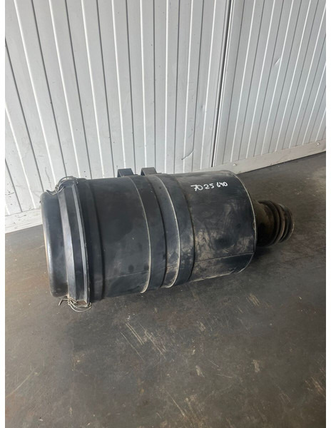 Liebherr R904 / A904C Li / A904 Li / A900C Li / A900C / R900C Li / R904C / R900C Li - Luchtinlaatsysteem: afbeelding 1 Liebherr R904 / A904C Li / A904 Li / A900C Li / A900C / R900C Li / R904C / R900C Li - Luchtinlaatsysteem: afbeelding 1