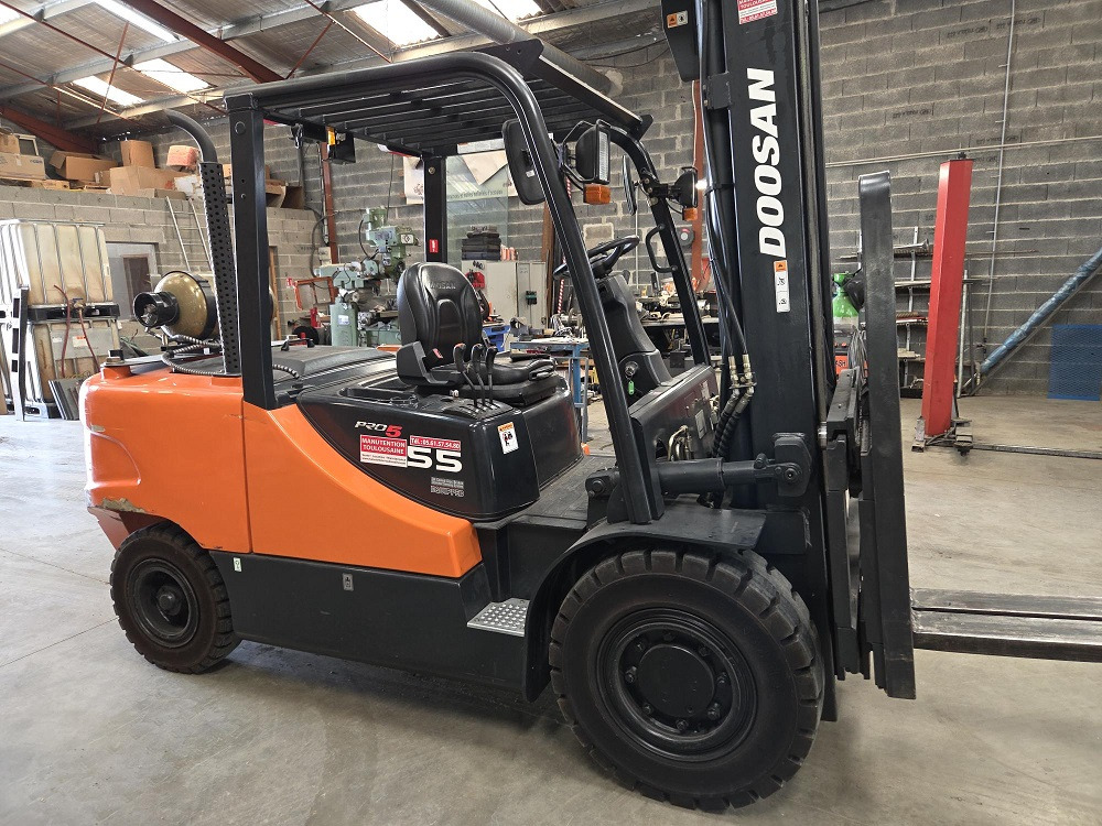 DOOSAN G55C-5 - LPG heftruck: afbeelding 1 DOOSAN G55C-5 - LPG heftruck: afbeelding 1