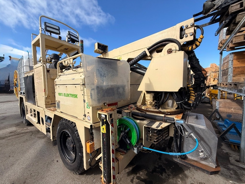 Normet Spraymec - Betonmachine: afbeelding 4 Normet Spraymec - Betonmachine: afbeelding 4