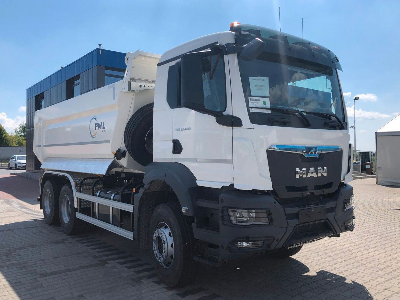MAN TGS 33.400 6X4 EURO2 FML KIPPER 17,5M3 - Kipper vrachtwagen: afbeelding 1 MAN TGS 33.400 6X4 EURO2 FML KIPPER 17,5M3 - Kipper vrachtwagen: afbeelding 1