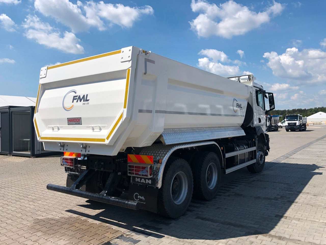 MAN TGS 33.400 6X4 EURO2 FML KIPPER 17,5M3 - Kipper vrachtwagen: afbeelding 5 MAN TGS 33.400 6X4 EURO2 FML KIPPER 17,5M3 - Kipper vrachtwagen: afbeelding 5