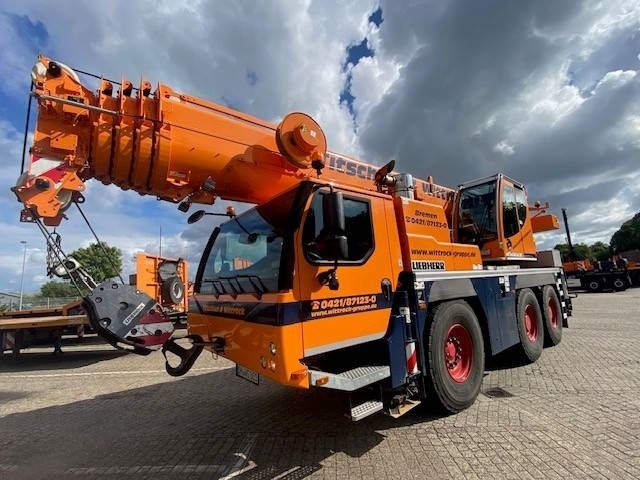Liebherr LTM 1055-3.2 - Alle terrein kraan: afbeelding 2 Liebherr LTM 1055-3.2 - Alle terrein kraan: afbeelding 2