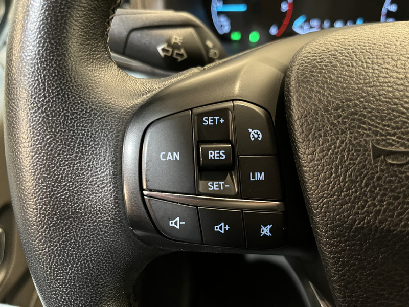 Kleine bestelwagen Ford Transit Custom 300 2.0 TDCI L1H1 Trend 130 PK / Servicebus / Bott Inrichting / Euro 6 / Schuifdeur L + R / Airco / CarPlay / Klep / PDC / Navigatie / 3-Zits  / BPM VRIJ !!: afbeelding 10