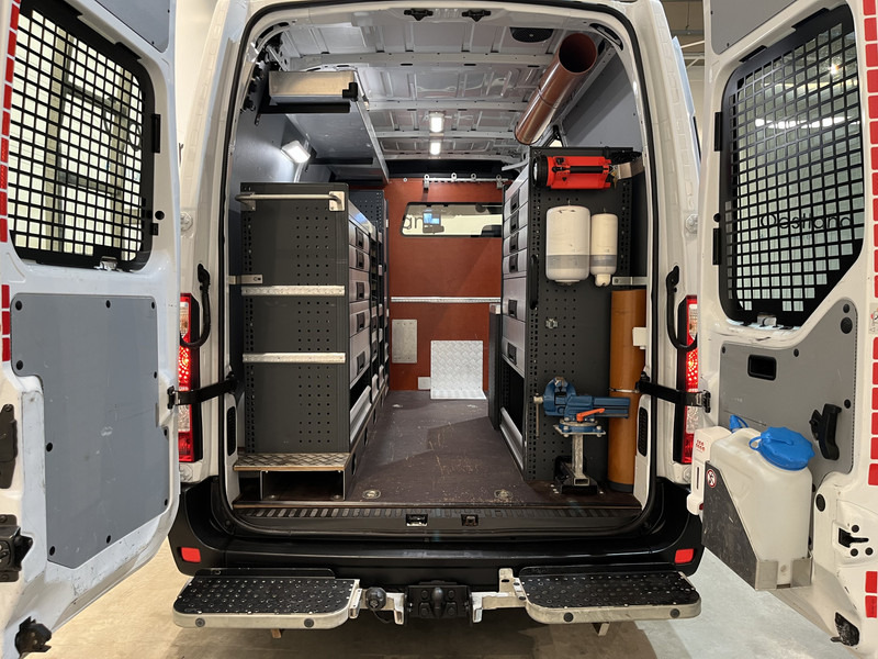 Opel Movano 2.3 CDTI BiTurbo L2H2 170 PK Automaat Servicebus / Bott Inrichting / Euro 6 / 220V. / Airco / Cruise Control / Camera / Trekhaak / - Gesloten bestelwagen: afbeelding 4 Opel Movano 2.3 CDTI BiTurbo L2H2 170 PK Automaat Servicebus / Bott Inrichting / Euro 6 / 220V. / Airco / Cruise Control / Camera / Trekhaak / - Gesloten bestelwagen: afbeelding 4