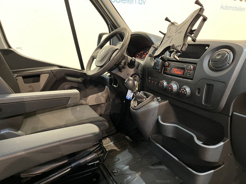 Renault Master 2.3 dCi L2H2 145 PK Servicebus / Bott Inrichting / Euro 6 / 220V. / Airco / Cruise Control / Camera / Trekhaak - Gesloten bestelwagen: afbeelding 4 Renault Master 2.3 dCi L2H2 145 PK Servicebus / Bott Inrichting / Euro 6 / 220V. / Airco / Cruise Control / Camera / Trekhaak - Gesloten bestelwagen: afbeelding 4