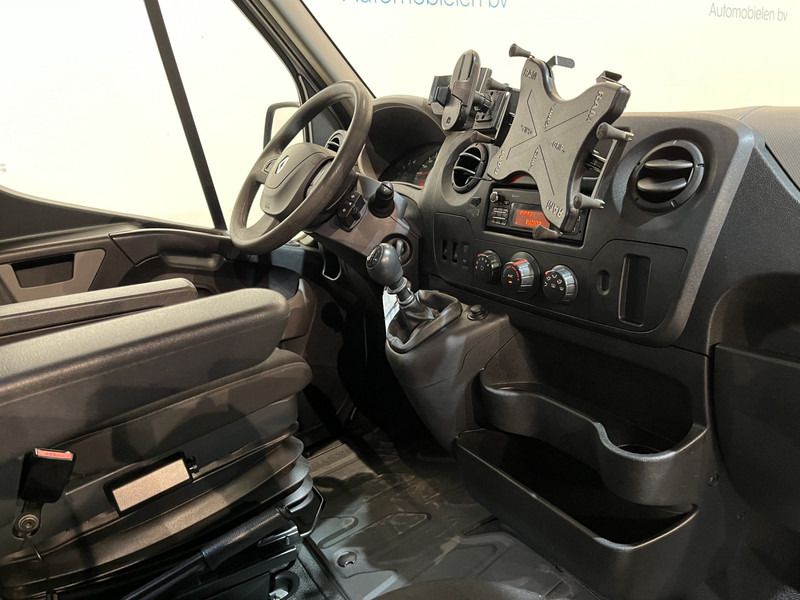 Renault Master 2.3 dCi L2H2 145 PK Servicebus / Bott Inrichting / Euro 6 / 220V. / Airco / Cruise Control / Camera / Trekhaak - Gesloten bestelwagen: afbeelding 3 Renault Master 2.3 dCi L2H2 145 PK Servicebus / Bott Inrichting / Euro 6 / 220V. / Airco / Cruise Control / Camera / Trekhaak - Gesloten bestelwagen: afbeelding 3