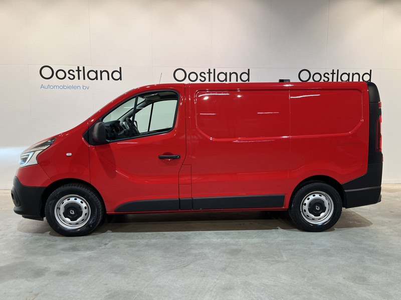 Renault Trafic 2.0 dCi 170 PK L1H1 / Euro 6 / Airco / Cruise Control / PDC / CarPlay / Navigatie / Trekhaak / LED / 3-Zits - Kleine bestelwagen: afbeelding 4 Renault Trafic 2.0 dCi 170 PK L1H1 / Euro 6 / Airco / Cruise Control / PDC / CarPlay / Navigatie / Trekhaak / LED / 3-Zits - Kleine bestelwagen: afbeelding 4