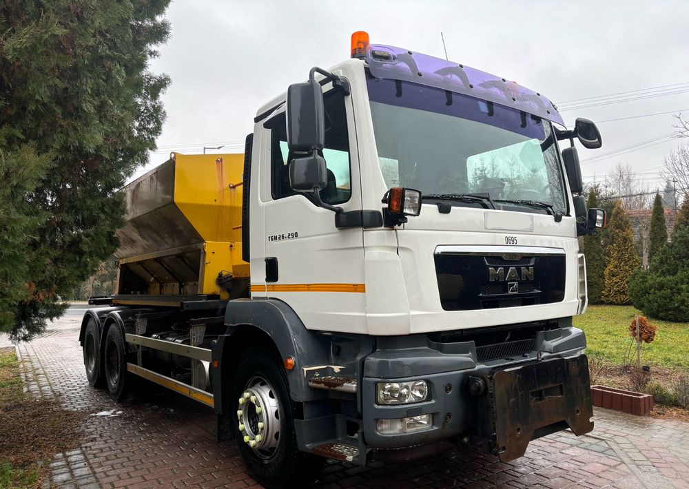 MAN TGM 26.290 6X4 SCHMIDT STARTOS II PIASKARKA PŁUG - Gemeentelijke machine/ Speciaal, Vrachtwagen: afbeelding 3 MAN TGM 26.290 6X4 SCHMIDT STARTOS II PIASKARKA PŁUG - Gemeentelijke machine/ Speciaal, Vrachtwagen: afbeelding 3