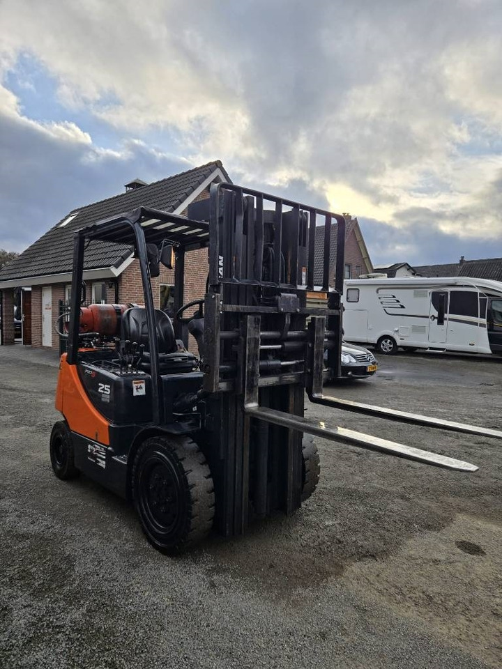 Doosan G 25 E-5 - LPG heftruck: afbeelding 5 Doosan G 25 E-5 - LPG heftruck: afbeelding 5