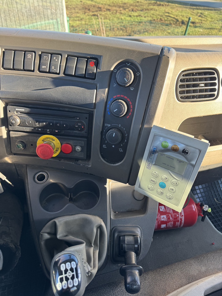 Vuilniswagen voor het vervoer van afval Renault Midlum 180 DXi: afbeelding 10 Vuilniswagen voor het vervoer van afval Renault Midlum 180 DXi: afbeelding 10