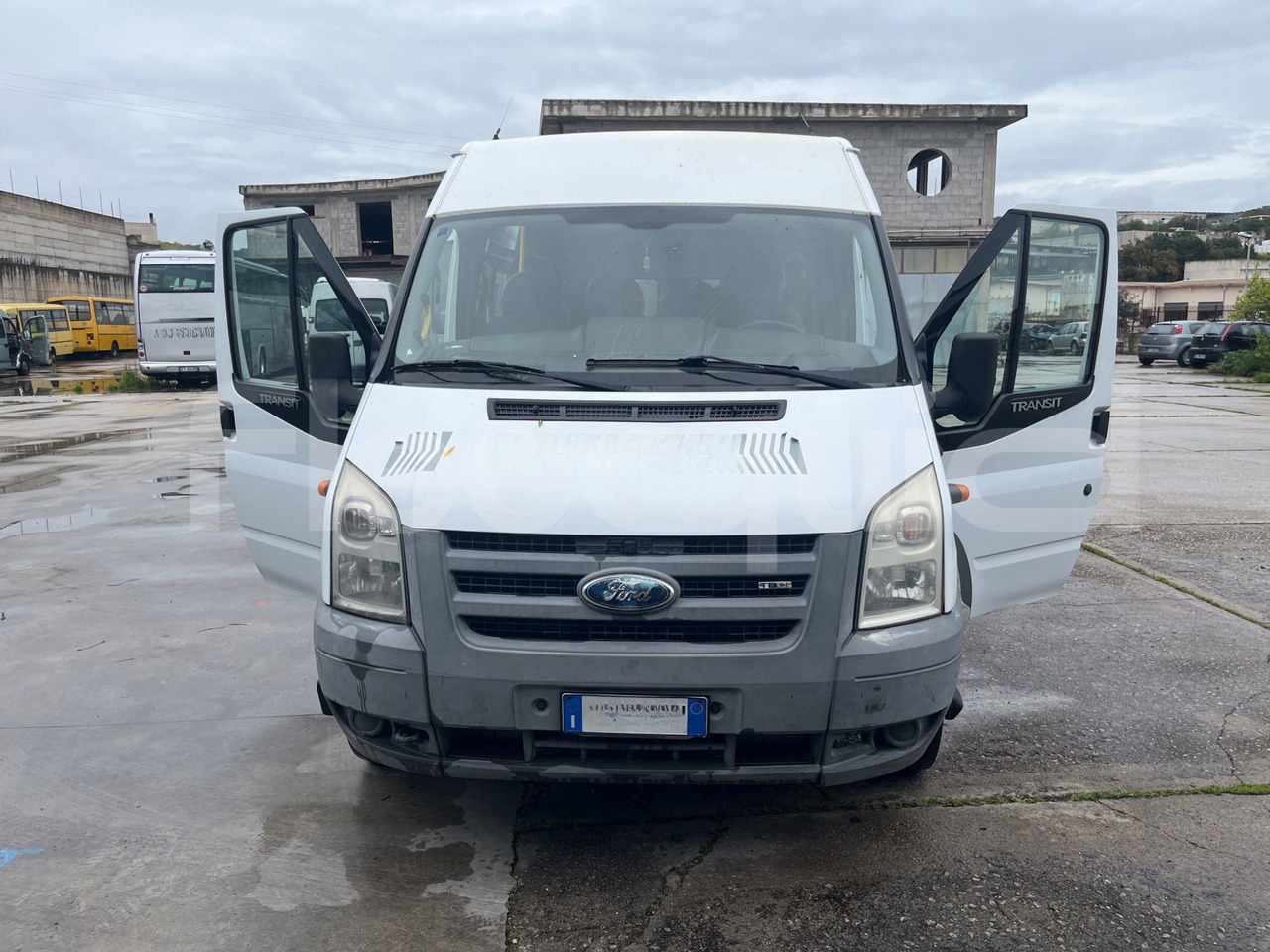 Ford Transit - Minibus, Personenvervoer: afbeelding 2 Ford Transit - Minibus, Personenvervoer: afbeelding 2