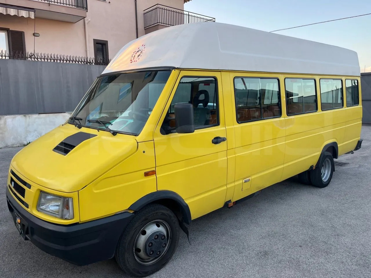 Iveco A45E10 - Schoolbus: afbeelding 4 Iveco A45E10 - Schoolbus: afbeelding 4