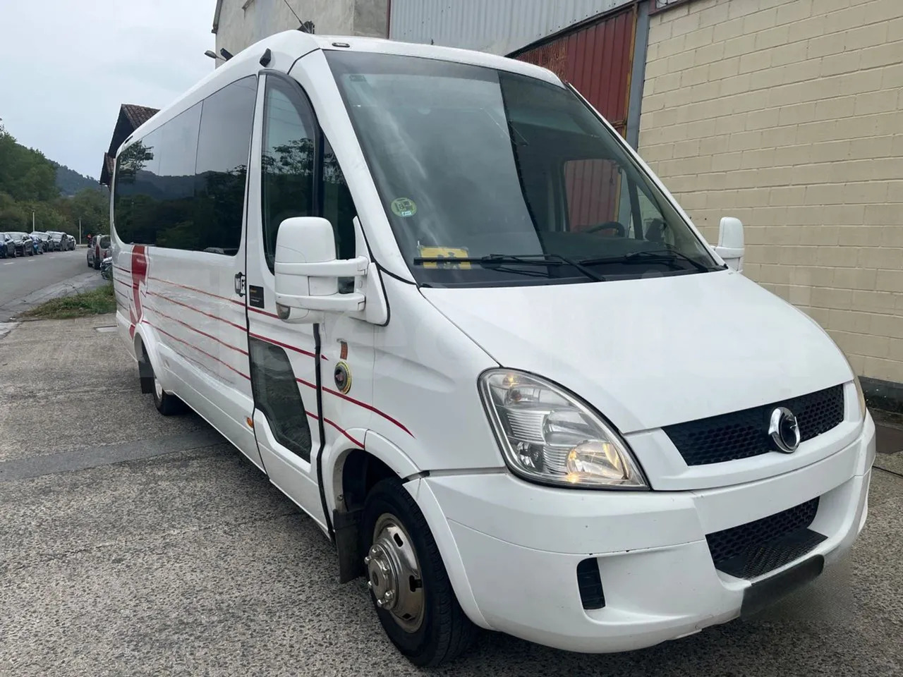 Iveco A50C17 - Minibus, Personenvervoer: afbeelding 1 Iveco A50C17 - Minibus, Personenvervoer: afbeelding 1