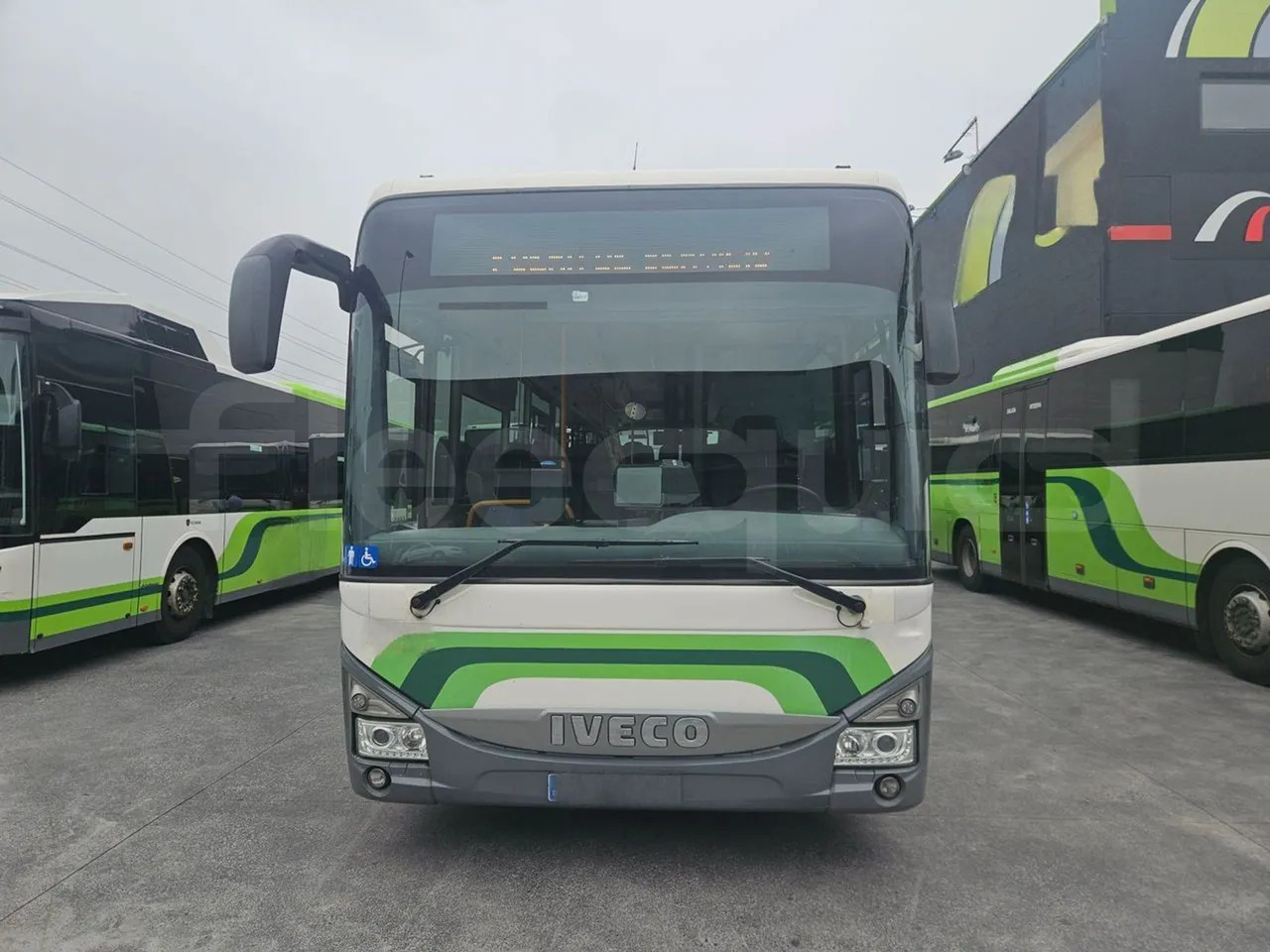 Iveco Crossway Low Entry - Stadsbus: afbeelding 2 Iveco Crossway Low Entry - Stadsbus: afbeelding 2