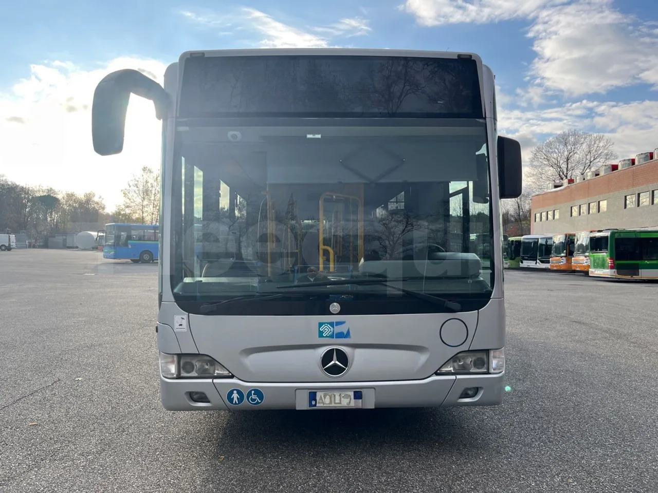 Mercedes-Benz O 530 - Stadsbus: afbeelding 2 Mercedes-Benz O 530 - Stadsbus: afbeelding 2