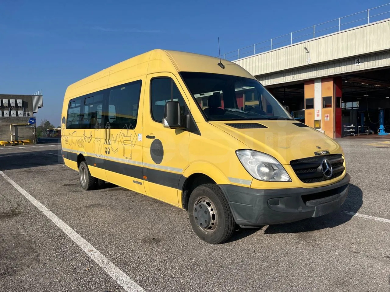 Mercedes-Benz Sprinter - Schoolbus: afbeelding 1 Mercedes-Benz Sprinter - Schoolbus: afbeelding 1
