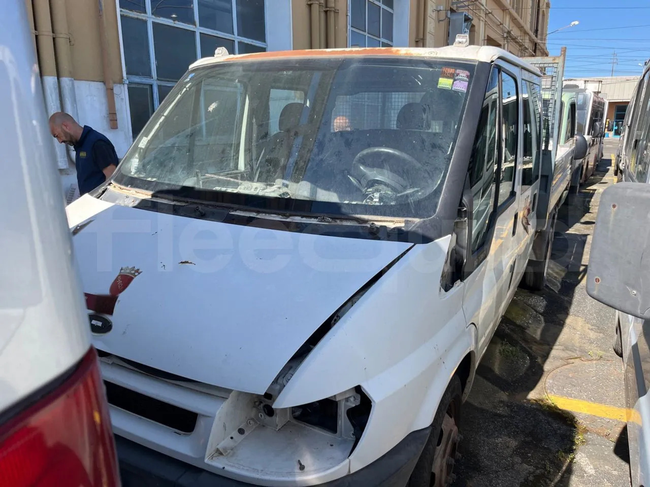 N. 4 Ford Transit - Minibus, Personenvervoer: afbeelding 2 N. 4 Ford Transit - Minibus, Personenvervoer: afbeelding 2