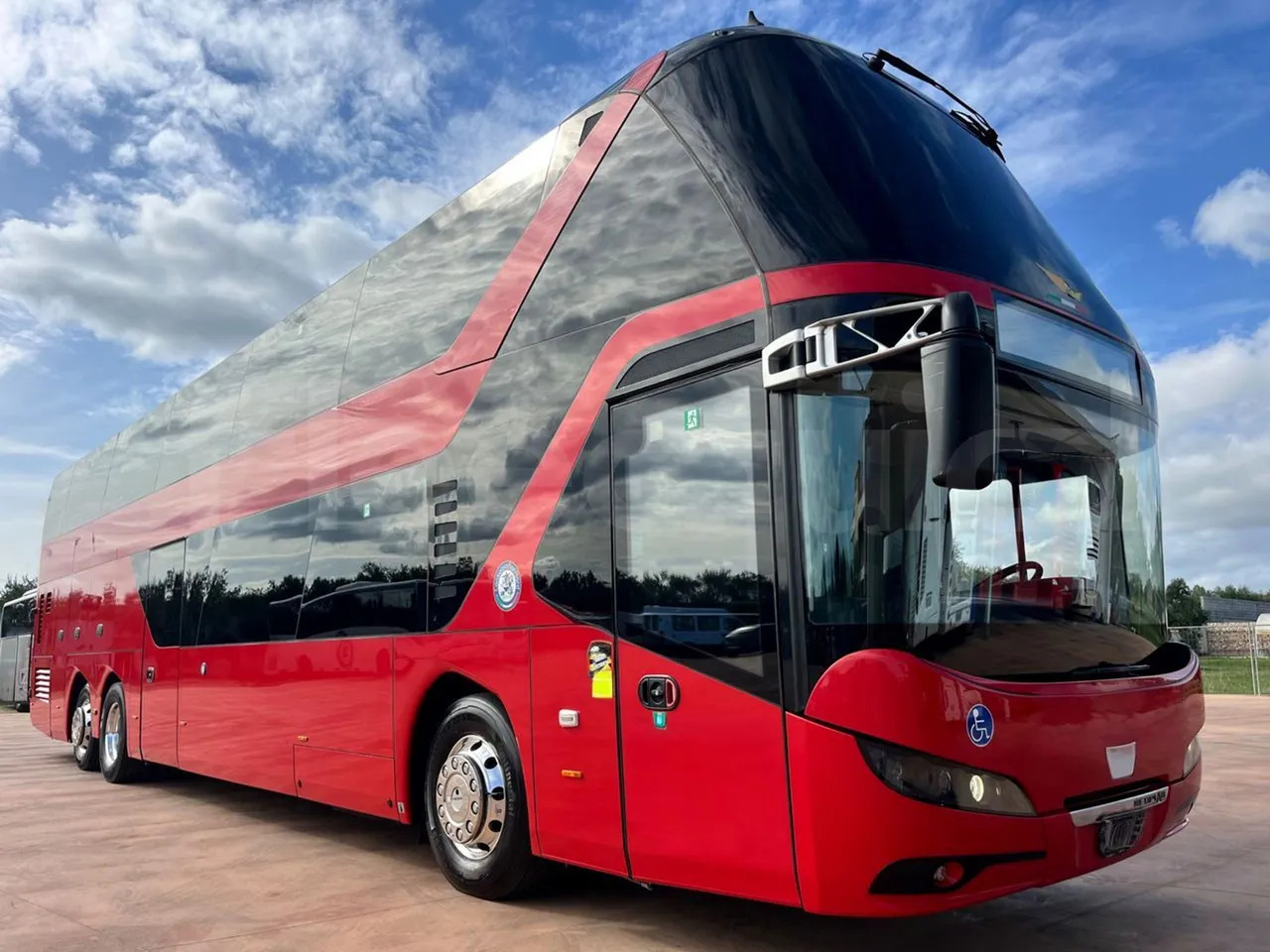 Neoplan Skyliner - Touringcar: afbeelding 1 Neoplan Skyliner - Touringcar: afbeelding 1