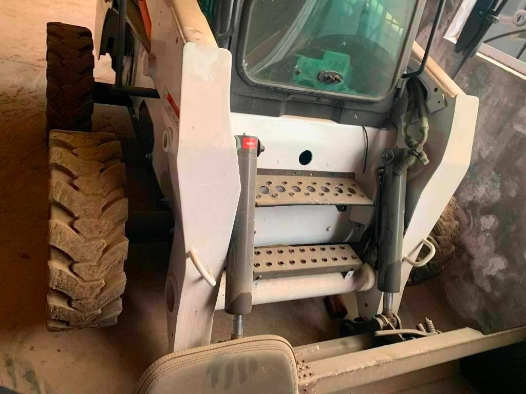Bobcat S 300 - Schranklader: afbeelding 2 Bobcat S 300 - Schranklader: afbeelding 2