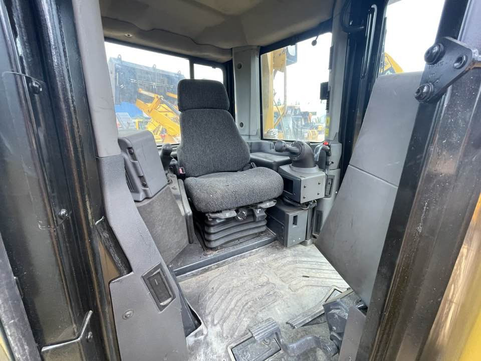 Caterpillar D8T - Bulldozer: afbeelding 2 Caterpillar D8T - Bulldozer: afbeelding 2