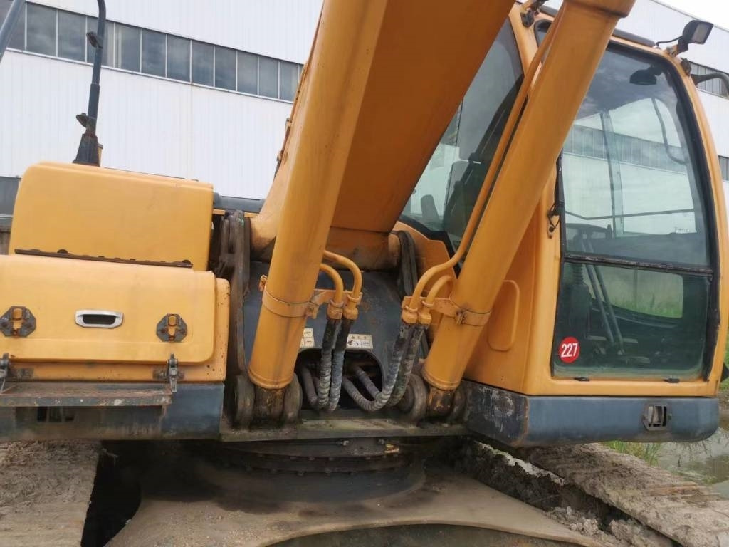 Hyundai 350L VS - Rupsgraafmachine: afbeelding 2 Hyundai 350L VS - Rupsgraafmachine: afbeelding 2