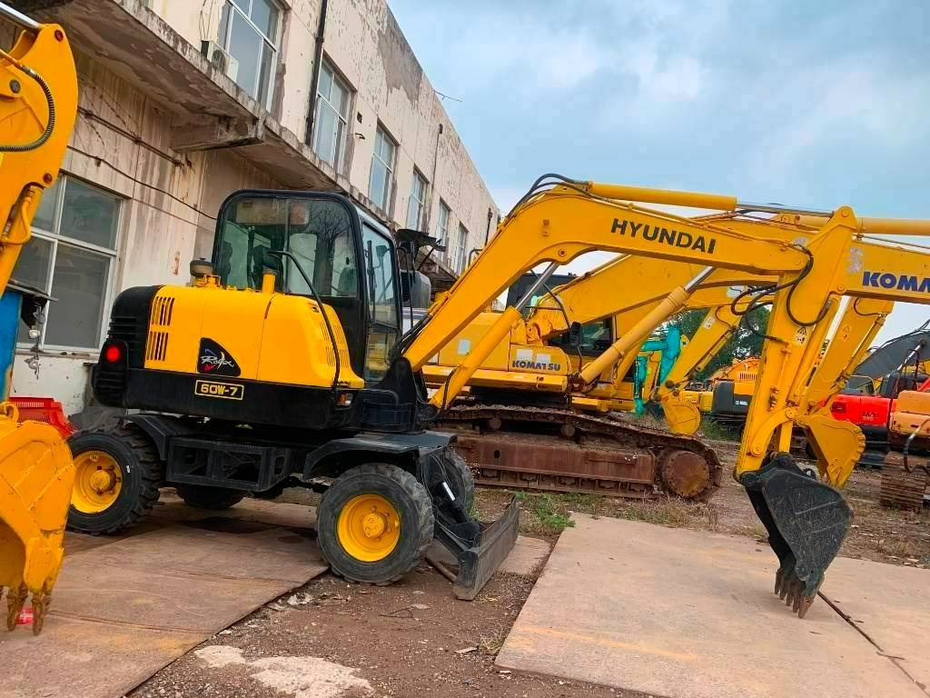 Hyundai Robex 60 W-7 - Mobiele graafmachine: afbeelding 1 Hyundai Robex 60 W-7 - Mobiele graafmachine: afbeelding 1