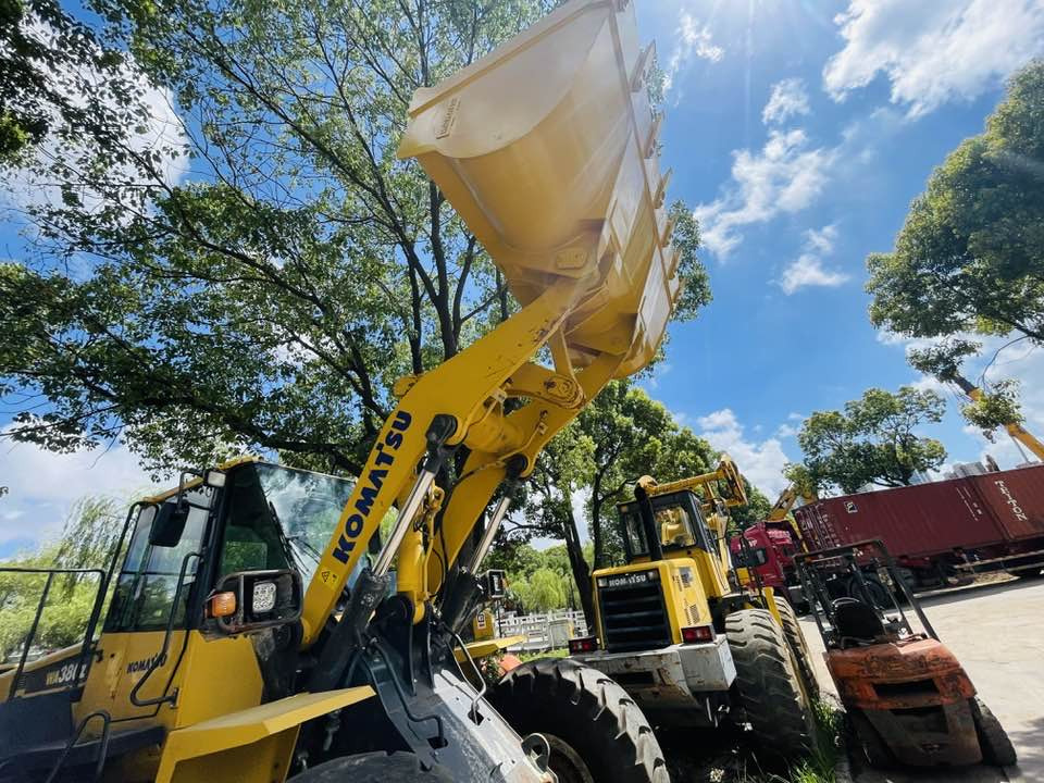 Komatsu WA380-8 - Wiellader: afbeelding 4 Komatsu WA380-8 - Wiellader: afbeelding 4