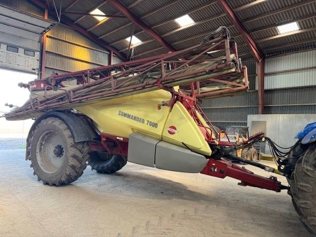 Hardi COMMANDER 7000I TWIN - Getrokken veldspuit: afbeelding 1 Hardi COMMANDER 7000I TWIN - Getrokken veldspuit: afbeelding 1