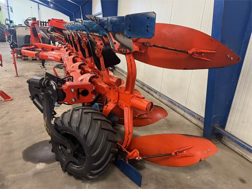 Kuhn VM L-NSH 5+1 ON LAND - Ploeg: afbeelding 2 Kuhn VM L-NSH 5+1 ON LAND - Ploeg: afbeelding 2