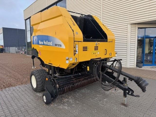New Holland BR7070 - Ronde balenpers: afbeelding 2 New Holland BR7070 - Ronde balenpers: afbeelding 2