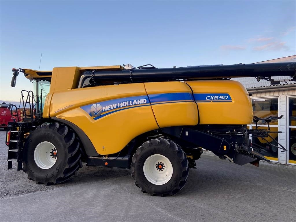 New Holland CX8.90 STAGE5 SLH - Maaidorser: afbeelding 4 New Holland CX8.90 STAGE5 SLH - Maaidorser: afbeelding 4