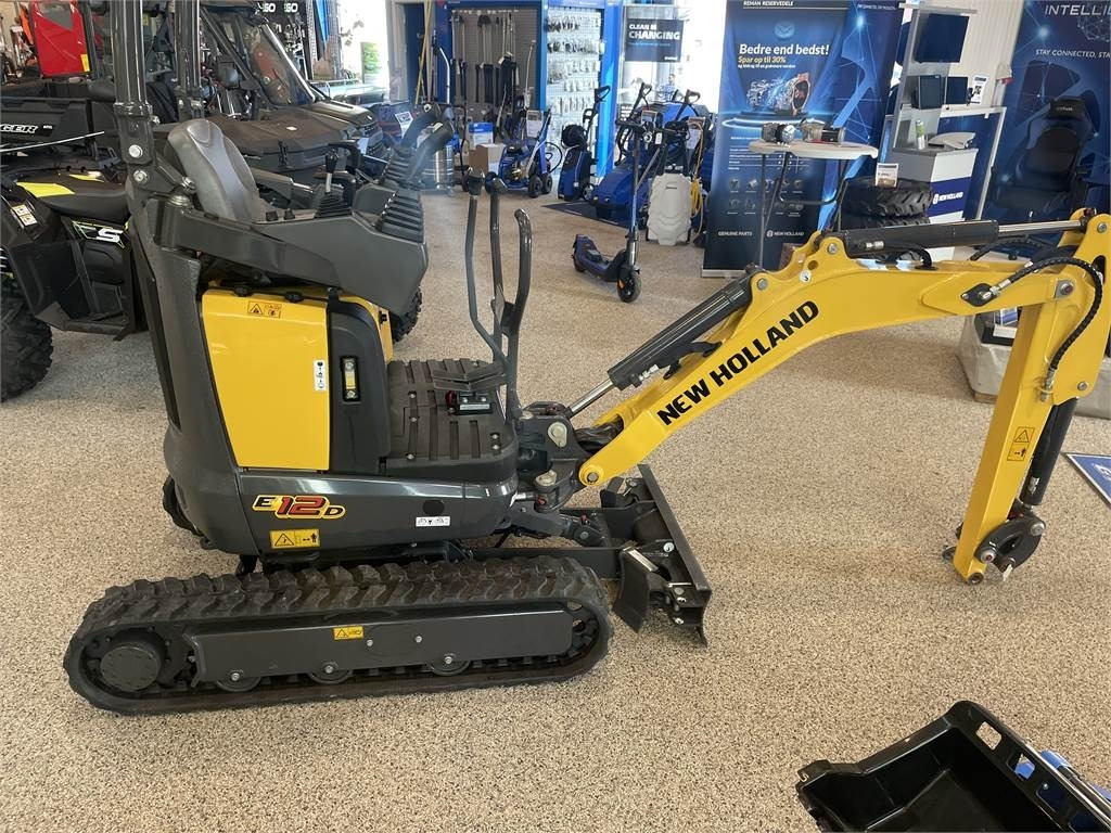 New Holland E12D ROLLE-BAR AG - Minigraafmachine: afbeelding 2 New Holland E12D ROLLE-BAR AG - Minigraafmachine: afbeelding 2