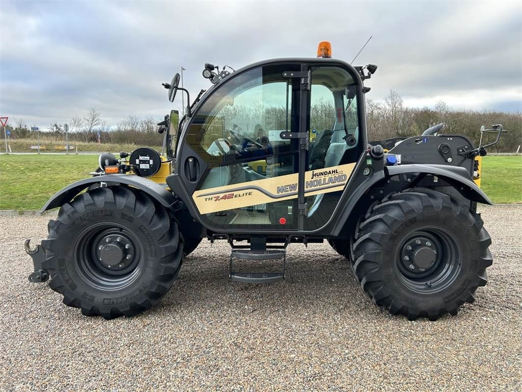 New Holland TH7.42-145HP NEW - Verreiker: afbeelding 5 New Holland TH7.42-145HP NEW - Verreiker: afbeelding 5