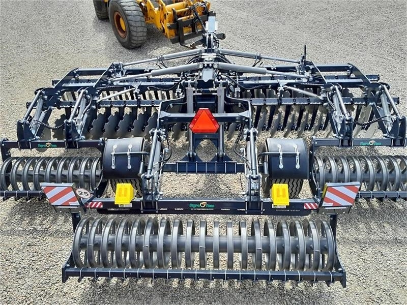 Agro-Tom 6 Meter discharve - Schijveneg: afbeelding 1 Agro-Tom 6 Meter discharve - Schijveneg: afbeelding 1