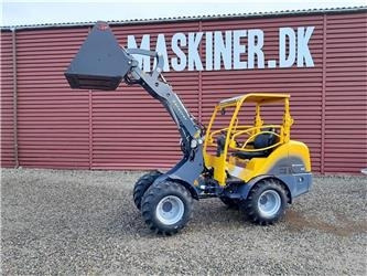 Eurotrac W12 Eurotrac W12s m. mellem arm - Kniklader: afbeelding 1 Eurotrac W12 Eurotrac W12s m. mellem arm - Kniklader: afbeelding 1