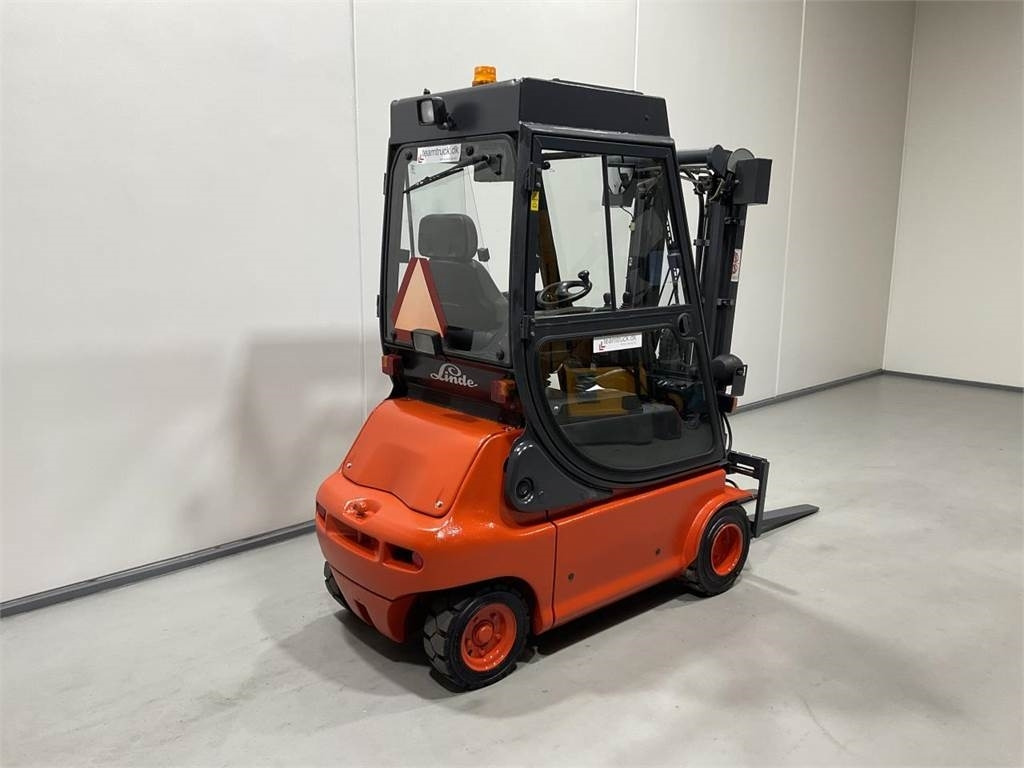 Linde E20P-02 - Elektrische heftruck: afbeelding 2 Linde E20P-02 - Elektrische heftruck: afbeelding 2