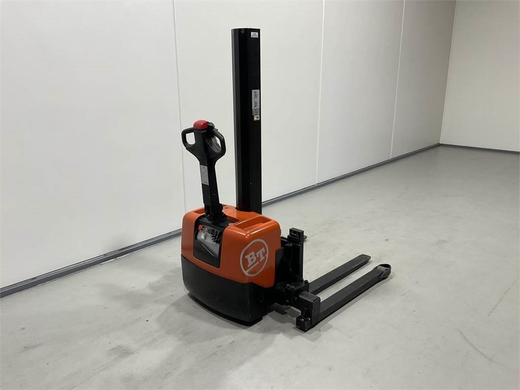 Toyota HWE100 - Stapelaar: afbeelding 2 Toyota HWE100 - Stapelaar: afbeelding 2